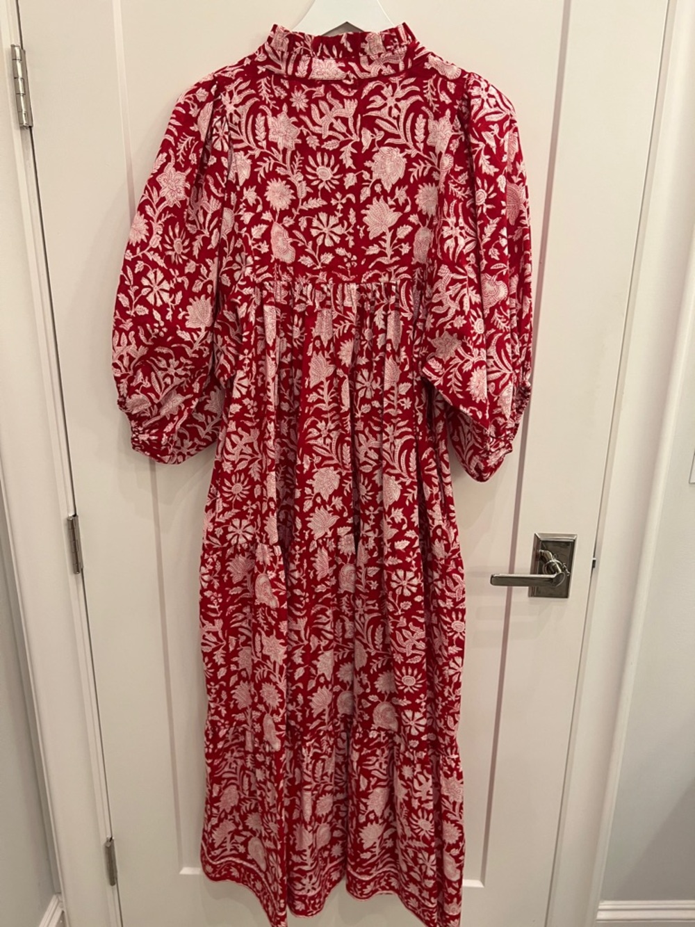 Rena Lina Red Floral Maxi Dress with V-Neck and Puff Sleeves - Picture 3 of 3